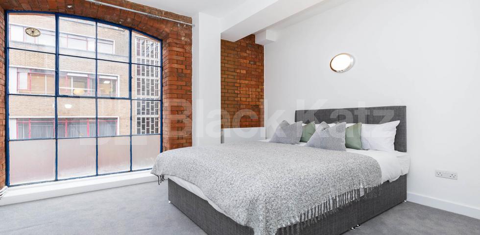 			NEW REBURBISHMENT, 2 Bedroom, 1 bath, 1 reception Flat			 Dove Road, ISLINGTON-CANONBURY